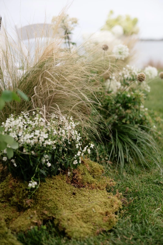 An Organic Coastal Wedding for Alaina and Nicholas