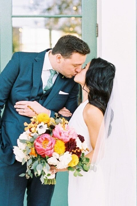 An Indoor Wedding for Donna and Rob