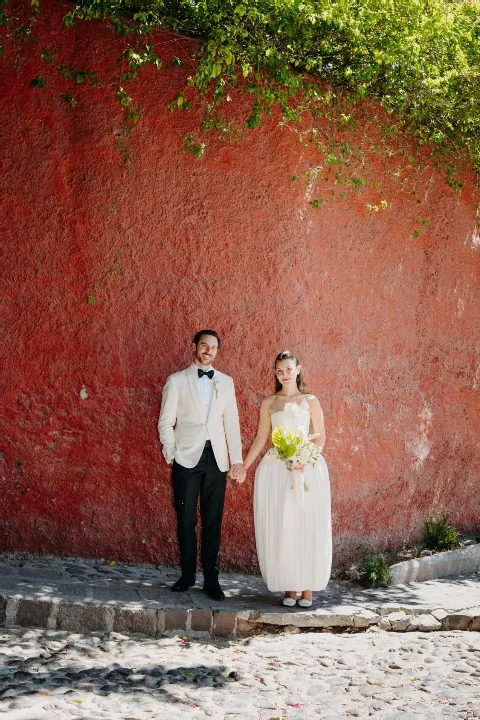 A Romantic Colonial Wedding for Sophie and Bill